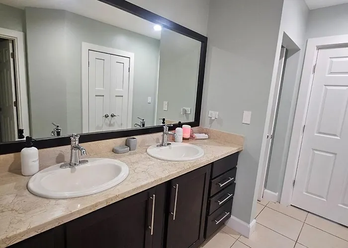 Pacifico Breezy Palms Apartment *
