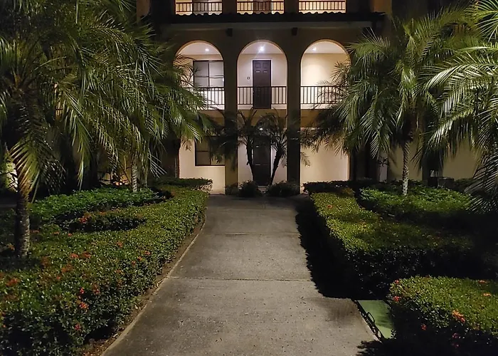 Pacifico Breezy Palms *