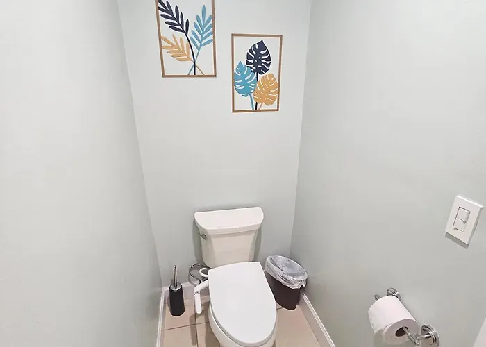 Pacifico Breezy Palms Apartment